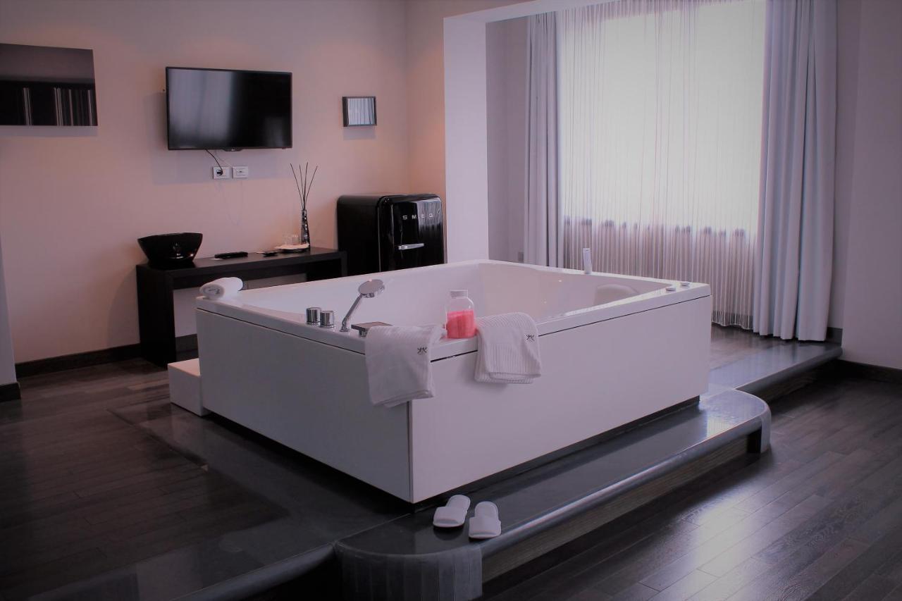 Park Hotel Sporting Teramo Eksteriør bilde