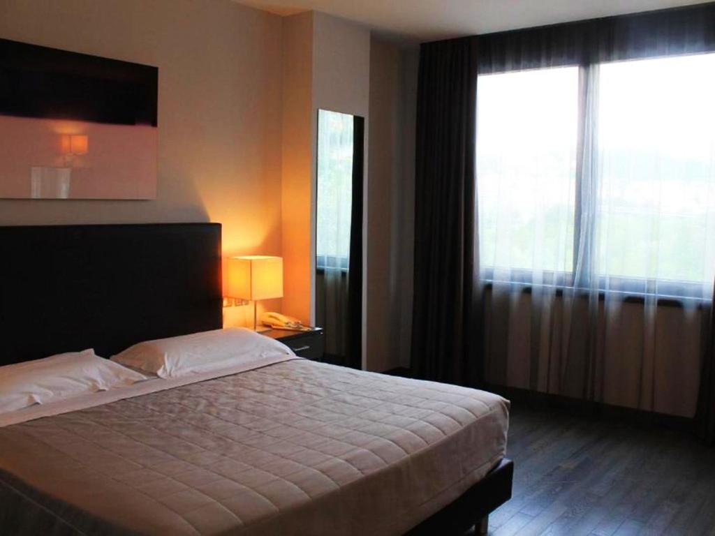 Park Hotel Sporting Teramo Eksteriør bilde