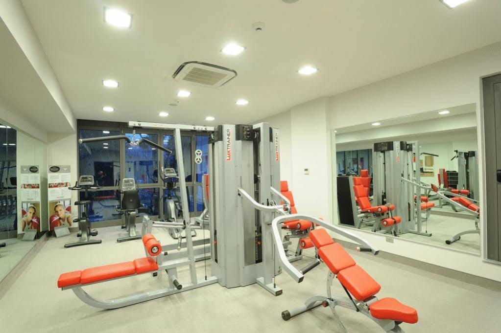 Park Hotel Sporting Teramo Eksteriør bilde